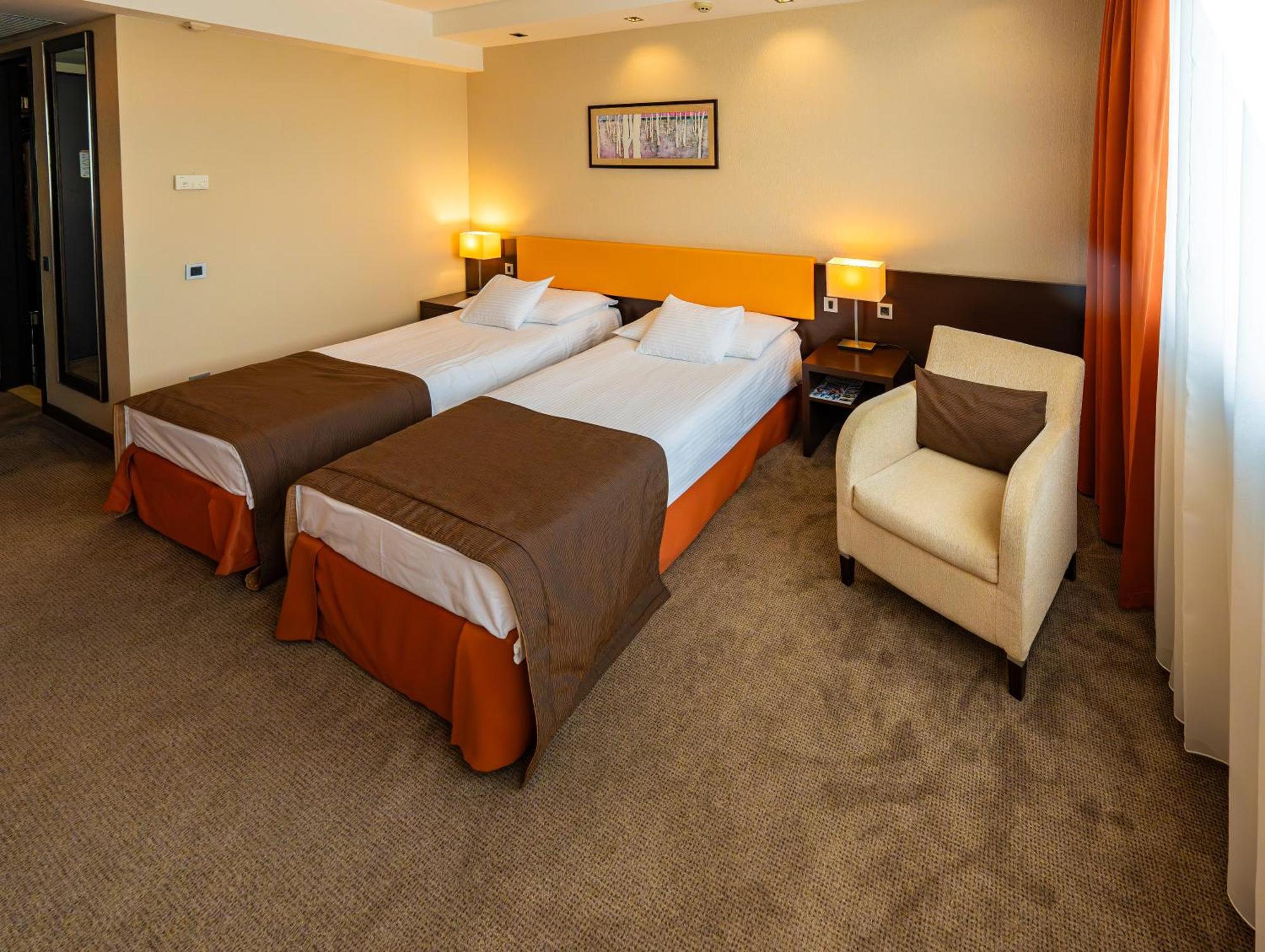 Hotel Abacus Business & Wellness 4*